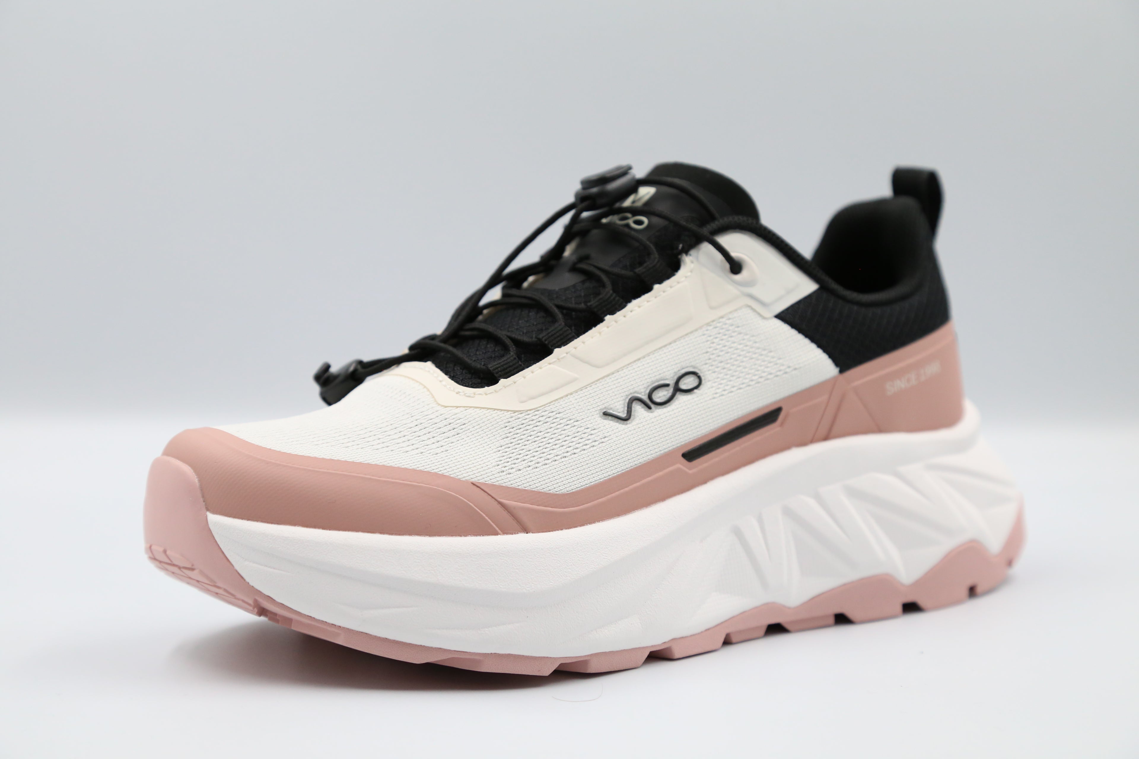 WOMEN SIGNATURE SNEAKER