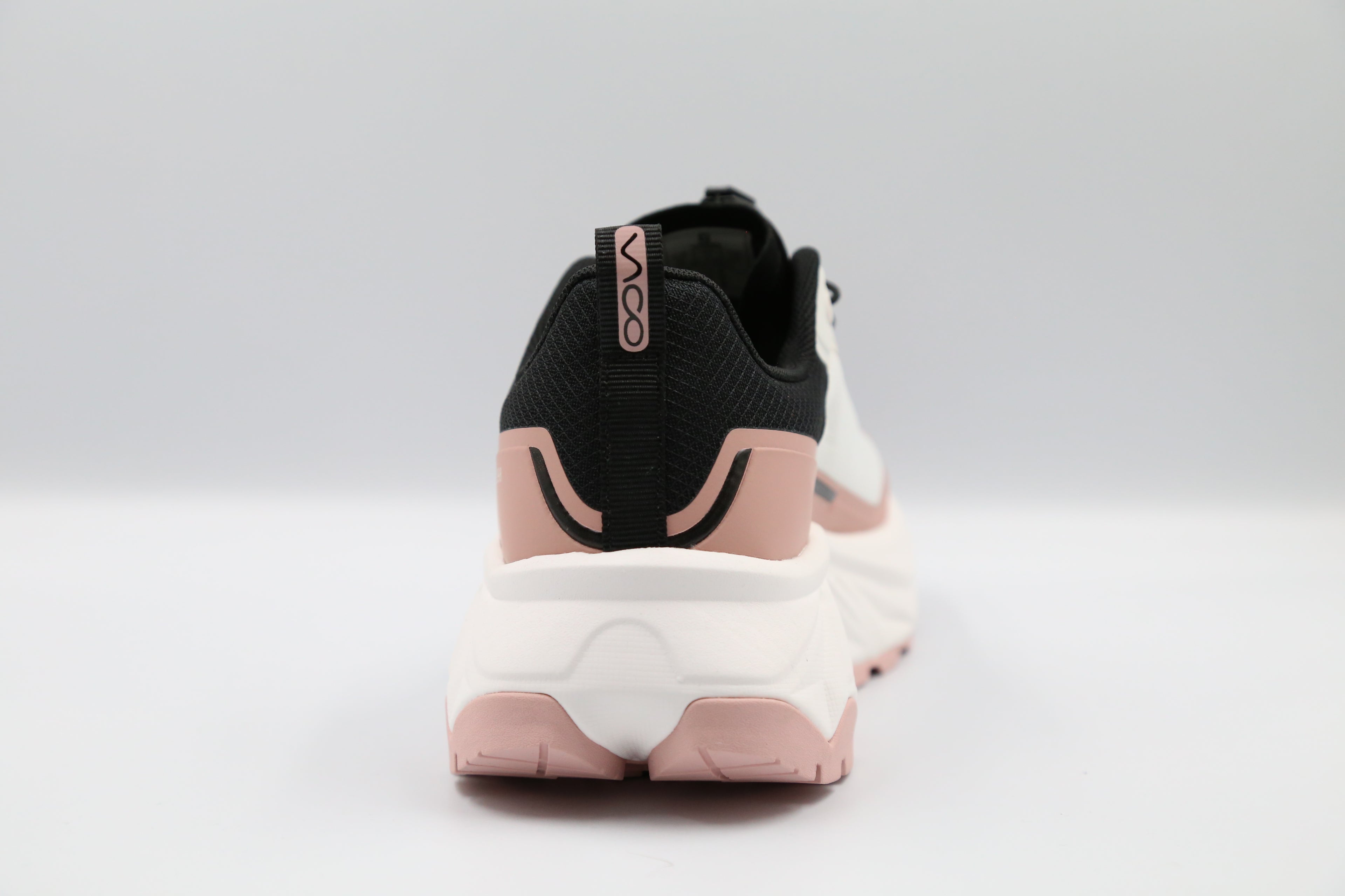 WOMEN SIGNATURE SNEAKER