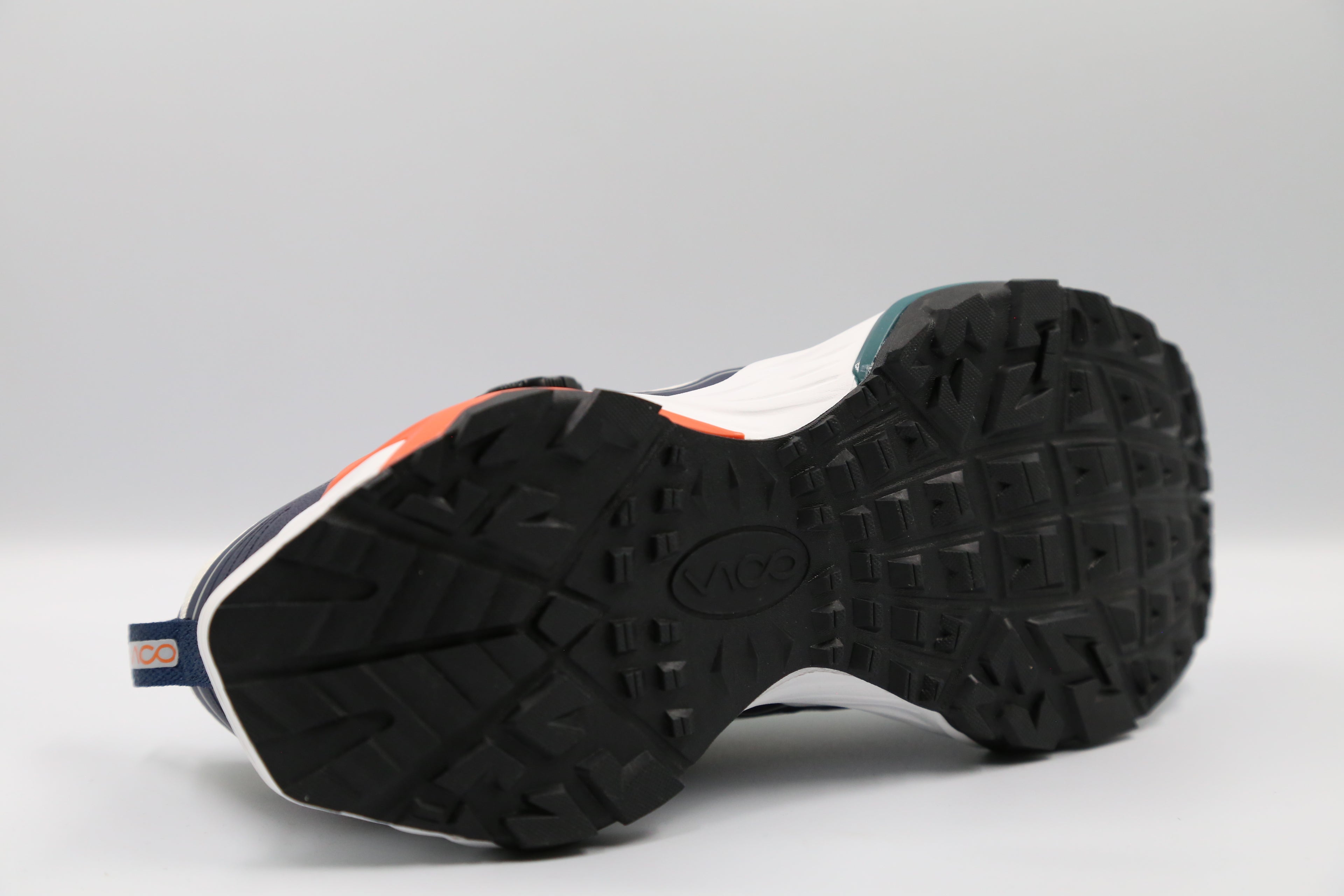 MEN RETRO SNEAKERS