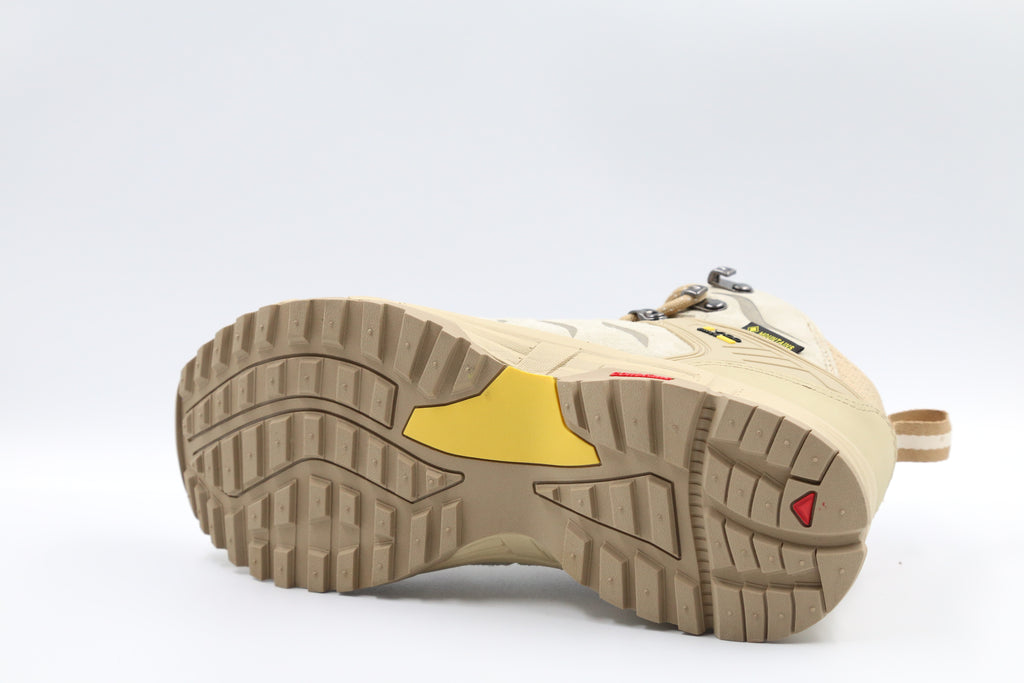 WOMEN MOUNTAINS BOOT
