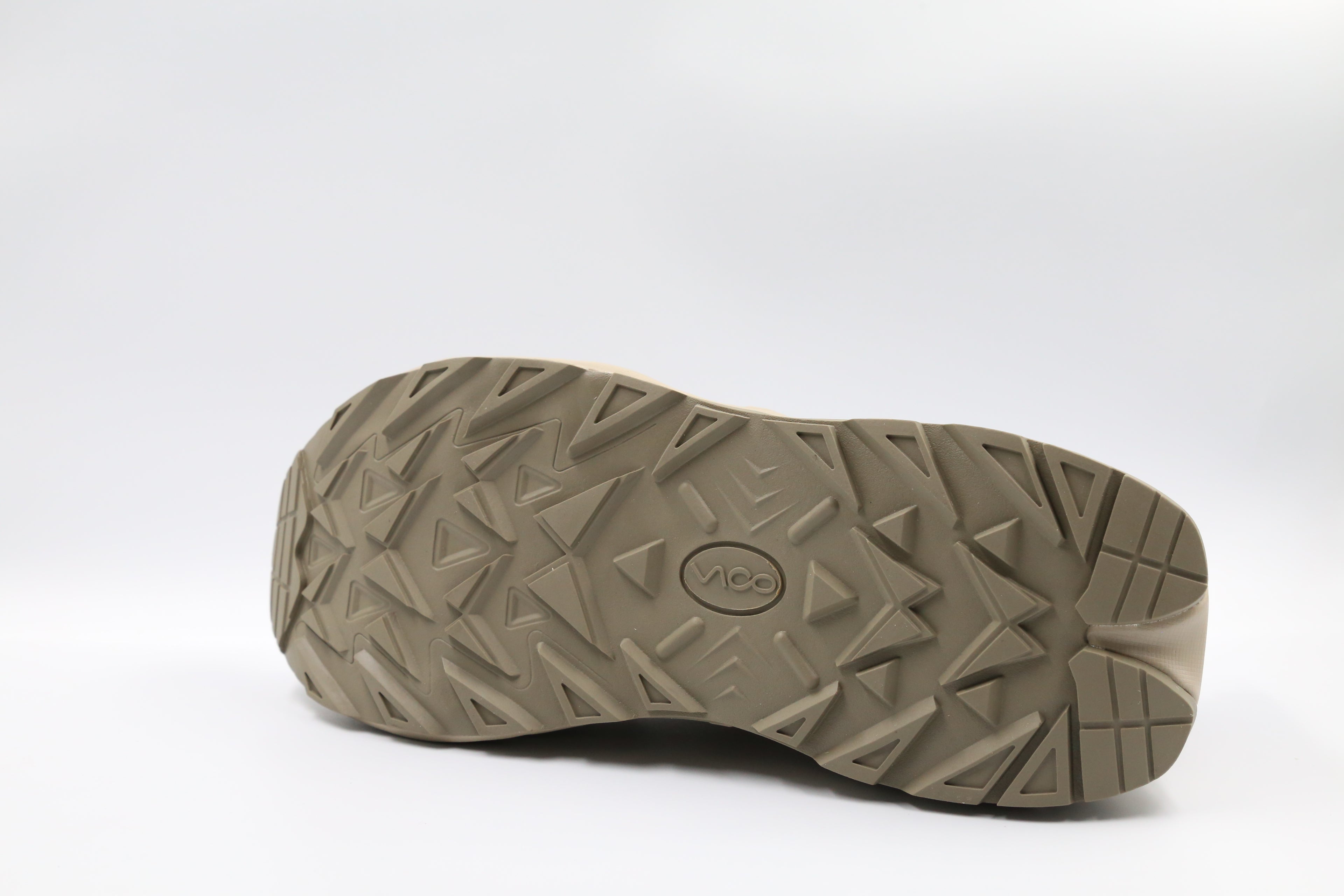 MEN SNEAKER SIGNATURE