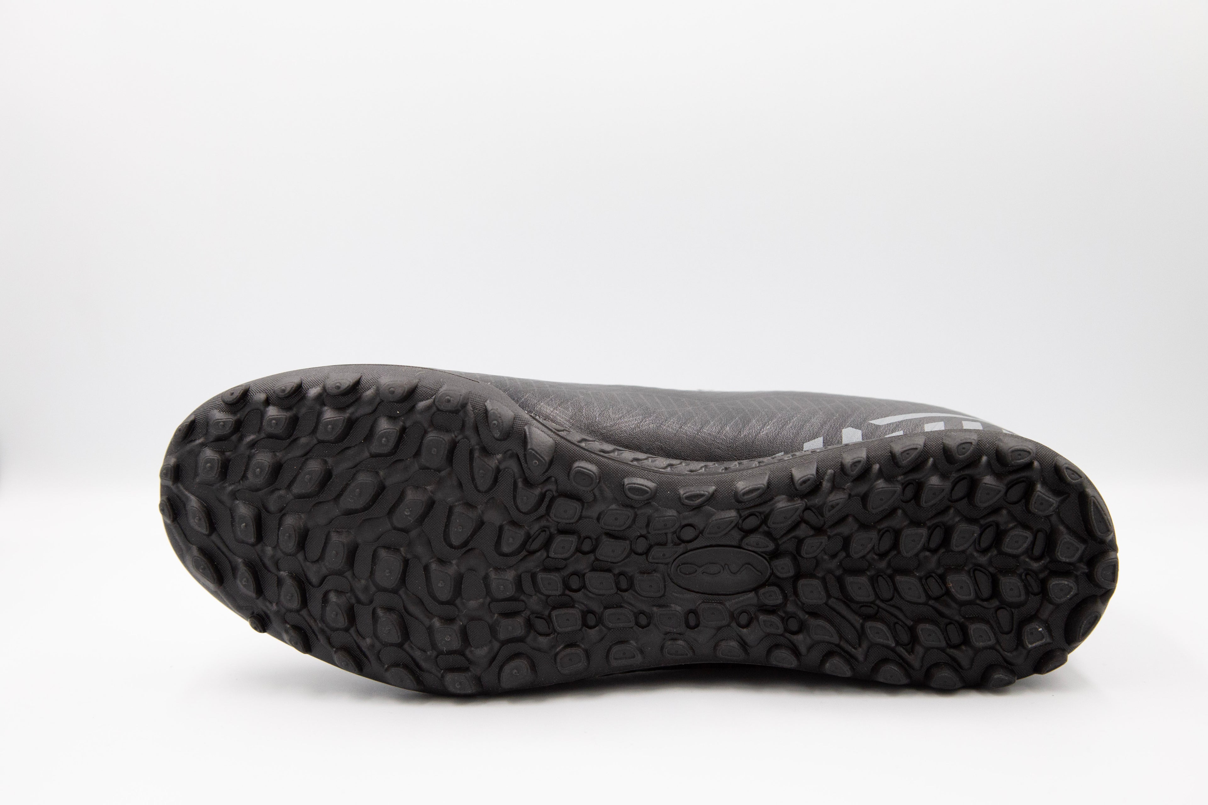 MEN FOOTBALL SHOES