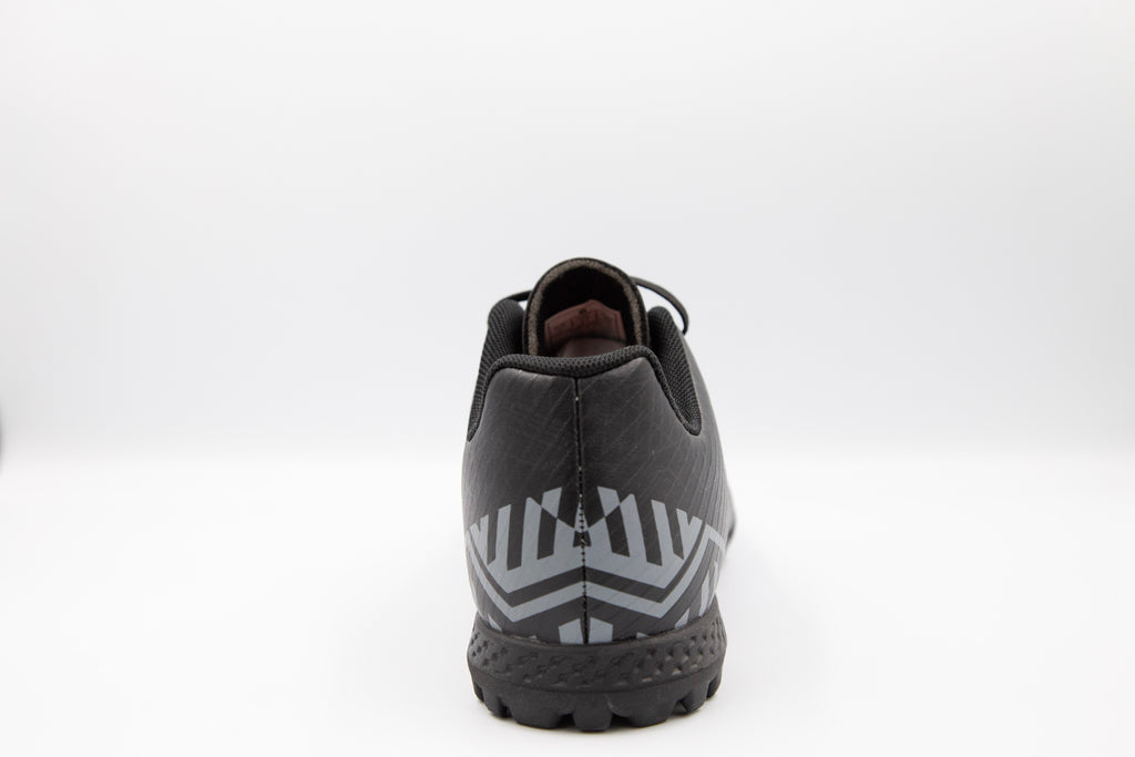 MEN FOOTBALL SHOES